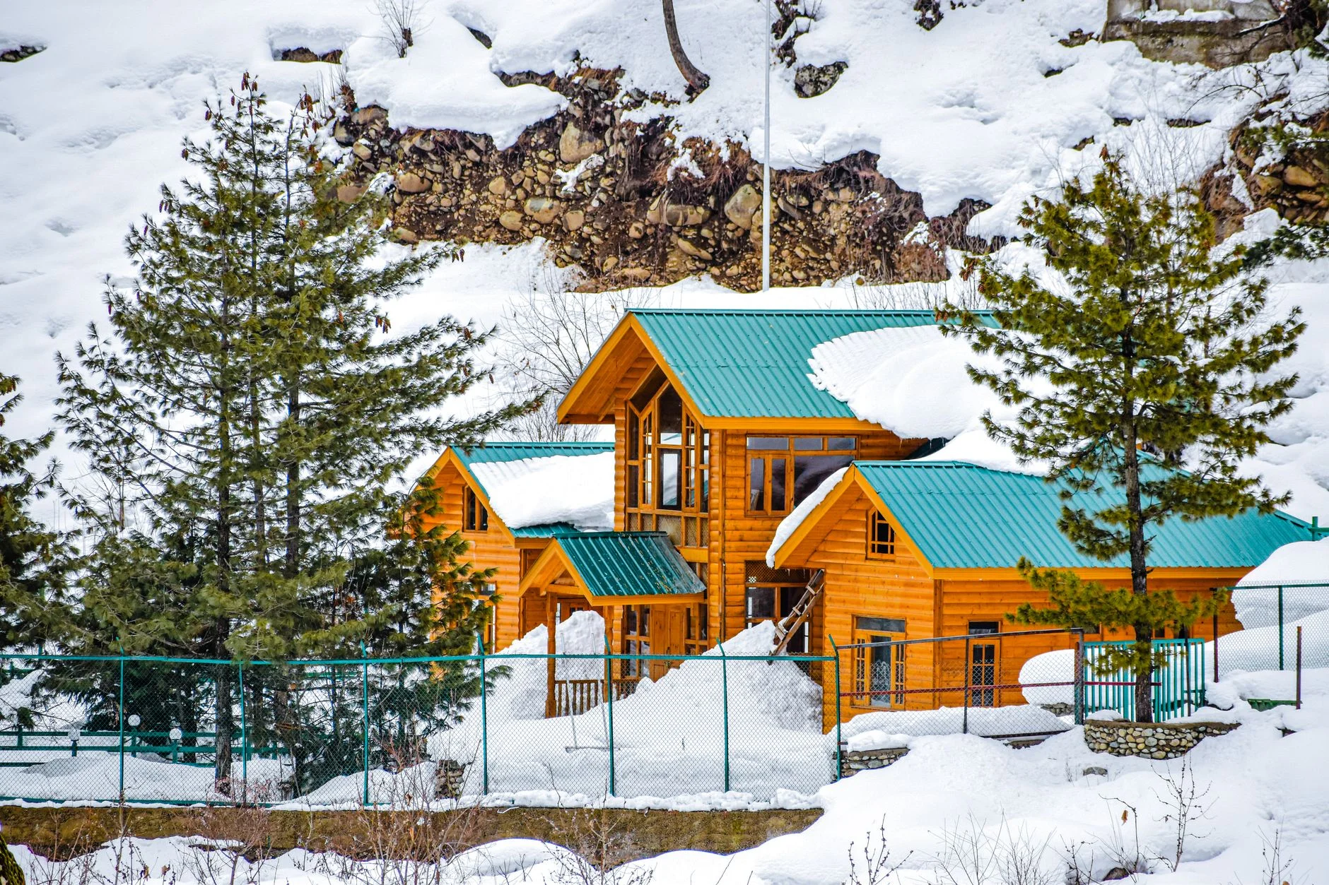 Kasauli resort 2026: Family Holiday Packages with Kids Zone